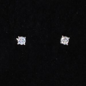 0.1 Carat Platinum Plated Moissanite 925 Silver Stud Earrings